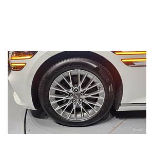 Genesis 2024 G80 2.5 Turbo AWD Essence 14 802 km Boîte de vitesses automatique Sièges en cuir Caméra latérale - Berline de luxe importée de Corée - Product Image 5