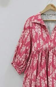 Vestido Túnica Indio Hecho a Mano 100% Algodón para Mujer |   Ropa Formal de Oficina Ecológica y Transpirable, Corte en A, Floral, Dibujada a Mano, Natural - Product Image 3