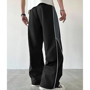 Pantalon de survêtement noir léger à jambe large, taille mi-haute avec cordon de serrage, coupe droite, bandes latérales contrastées, style streetwear décontracté pour homme - Product Image 2