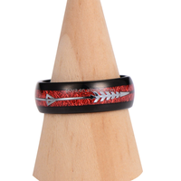 Bague en carbure de tungstène rouge en fibre de carbone avec motif flèche tribale argentée, alliance pour homme polie haute brillance de 8 mm, bijou unique