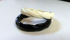 Bracelet jonc classique en résine pour femme, motif floral, personnalisable, fait main, excellente qualité, nouvelle forme, best-seller, pour les fêtes - Product Image 2