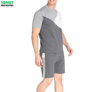 ชุดเซ็ตคู่สีพรีเมียมสำหรับผู้ชาย - เสื้อยืดคอกลมแขนสั้นสามสีทันสมัยพร้อมกางเกงเข้าชุดสวมใส่สบาย - Product Image 3