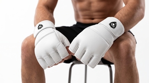 ถุงมือ MMA Dumela International EVO หนังสีขาวด้าน ระบายอากาศได้ดี ปรับแต่งได้ คุณภาพสูง ป้องกันได้ทุกฤดู - Product Image 4