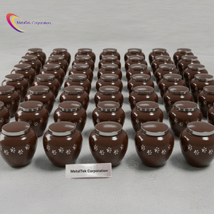 Urna Funeraria Premium de Metal Marrón con Huellas de Patas, Modelo New Odyssey, Elegante, Duradera y con Tapa Segura, Recuerdo Conmemorativo para Cenizas de Perros y Gatos - Product Image 4