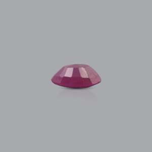 African Ruby 3.8 Carat Oval Cut Loose Gemstone for Fine Jewelry - Product Image 3