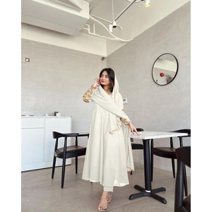 Vestido de Fiesta con Bordado de Lentejuelas y Falda Acampanada en Tela Georgette, con Dupatta Blanca, en Tendencia - Product Image 1