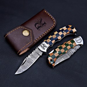 Cuchillo Plegable Artesanal UA Supplies de Acero de Damasco con Bloqueo Trasero, Grado Industrial, Mango de Madera Mosaico, Hoja Drop Point, Funda de Cuero 1 - Product Image 1