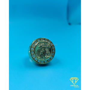 Anillo Circular de Plata 925 con Diamante Cultivado en Laboratorio, Diseño Ornamental en Tono Dorado, Joyería para Minoristas - Product Image 5