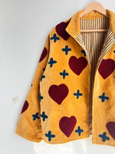 Abrigo de Invierno de Lujo para Mujer, Estilo Boho Chic, Artístico, con Bordado de Corazón y Cruz, Chaqueta de Terciopelo Bordada - Product Image 4