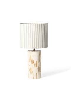 Lampe de table Art Déco en os, faite à la main et sur mesure, avec forme personnalisée pour les intérieurs de luxe de chambre à coucher - Product Image 1