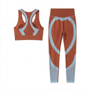 Ensemble de sport côtelé sans couture tendance pour femme – Tenue de sport douce et extensible pour le fitness, l'exercice, l'entraînement, le yoga et les séances de gym - Product Image 5