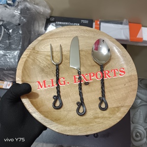 Ensemble de cuillères en acier inoxydable, couteau, fourchette ou couverts en acier inoxydable pour la cuisine, la maison, les restaurants et toutes autres occasions. - Product Image 1