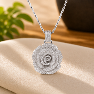 Collier pendentif breloque fleur de rose plaqué or blanc, serti de moissanite VVS1, bijoux hip-hop, cadeau - Product Image 1