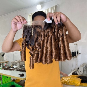 Extensions de cheveux humains bruts de qualité supérieure, lots de cheveux bouclés vietnamiens non tissés pour femmes, prix de gros d'usine pour l'exportation mondiale - Product Image 3