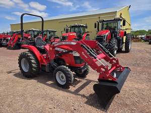 รถแทรกเตอร์ Massey Ferguson 1835E ประสิทธิภาพสูงสำหรับขาย พร้อมเครื่องยนต์ประหยัดน้ำมันและการทำงานภาคสนามที่เชื่อถือได้ - Product Image 3