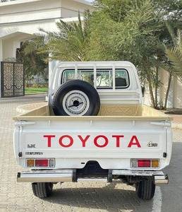 Land Cruiser <span class=keywords><strong>79</strong></span> <span class=keywords><strong>HZJ</strong></span> <span class=keywords><strong>79</strong></span> d'occasion, simple <span class=keywords><strong>cabine</strong></span>, <span class=keywords><strong>double</strong></span> <span class=keywords><strong>cabine</strong></span>, 4.2L Diesel, manuelle, 4x4, pick-up d'occasion prêt à être expédié - Product Image 3