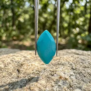 GNSJ Turquoise Naturelle de Haute Qualité, Coupe Marquise 15x8mm/17x8mm, 7.60ct, 4 pièces, Non Chauffée, Facettée, Effet Lumineux, Certifiée par un Certificat Tierce Partie, Bijoux - Product Image 4