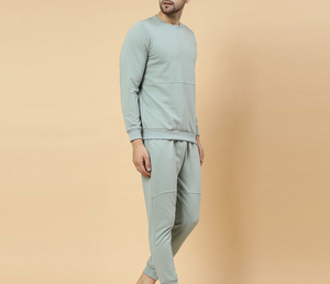 Ensemble de survêtement élégant pour homme, très vendu, respirant, confortable, léger, de haute qualité, facile à laver, entièrement personnalisable. - Product Image 2