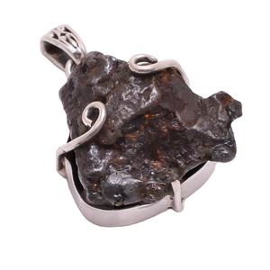 Joyería hecha a mano de Plata de Ley 925 al por mayor colgante de piedras preciosas naturales en bruto acentos de oro colgantes de plata fina fabricante - Product Image 1