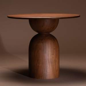 Table d'appoint en bois de qualité supérieure, construction en bois massif, idéale pour un aménagement d'intérieur contemporain - Product Image 3