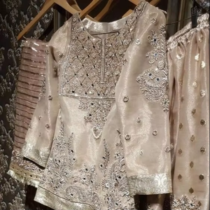 De moda. Diseño de impresionante pesado-Kurta con Garara-vestido con hermosos trabajos para/fiesta/boda = 2021. - Product Image 6