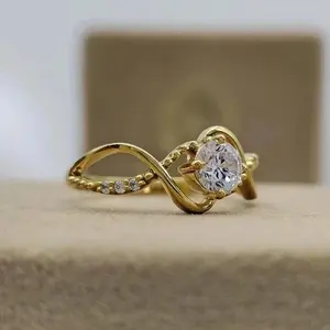 Anillo de Compromiso/Boda Tishya con Diamante Moissanita Real de 2CT, Corte Brillante, Plata de Ley con Engaste de Puntas, Chapado en Platino/Oro/Rodio, Romántico - Product Image 1