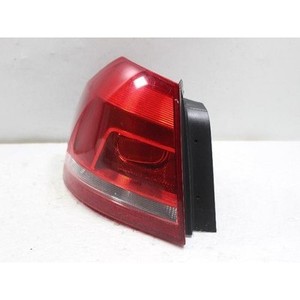 Luz Trasera Izquierda Usada para Passat 561945095G - Product Image 4