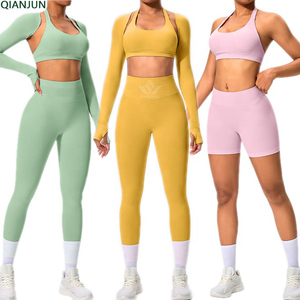 Conjunto de Yoga de 3 Piezas para Mujer, Bra Deportivo, Shorts de Cintura Alta, Top Corto con Orificios para el Pulgar, Ropa Deportiva de Secado Rápido - Product Image 2