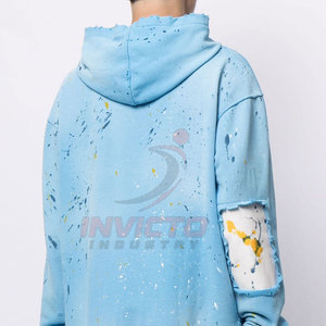 Sudaderas con efecto desgastado para hombre, diseñadas con tela cómoda de mezcla de algodón y acabado de calidad. - Product Image 2