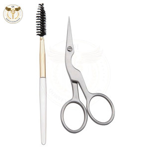Ciseaux à sourcils incurvés en acier inoxydable de qualité supérieure, vente en gros, service OEM, faible MOQ, fabriqué au Pakistan - Product Image 1