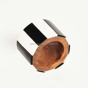 Servilletero de resina de madera de diseño único estampado Floral para el hogar Hotel boda decoración regalo Anime tema - Product Image 4