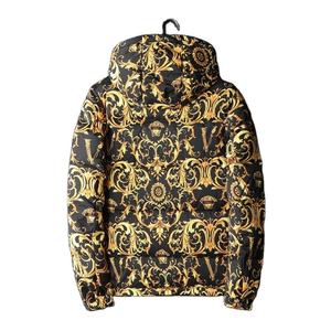 Veste matelassée à capuche pour homme, personnalisée, imperméable, en polyester, avec fermeture éclair, style bomber, chaude et de qualité supérieure - Product Image 4