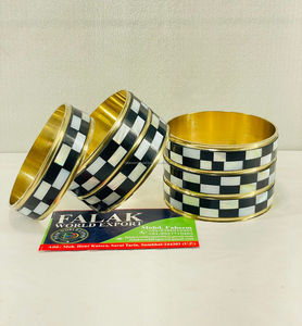 Conjunto elegante de 3 brazaletes de concha de nácar con incrustaciones de MOP, mosaico de latón dorado, pulsera apilable elegante, artesanía natural. - Product Image 3