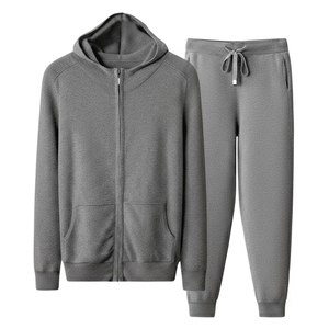 Conjunto Deportivo de Invierno para Hombre, de Dos Piezas, Personalizado, con Logotipo Bordado, Sudadera con Capucha y Pantalones Deportivos Mertra - Product Image 1