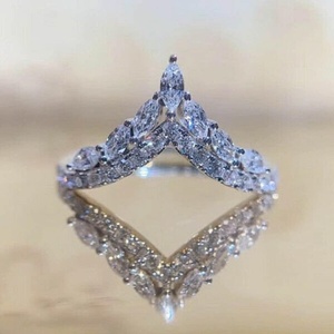 Anillo de flecha de moissanita con corte marquesa y banda curva apilable, delicado, para mujer, de plata 925, regalo de compromiso y boda para amantes - Product Image 3