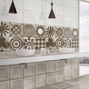 Carreaux en céramique super blancs élégants 300x600mm pour les environnements de bureau minimalistes et la décoration murale intérieure commerciale sophistiquée - Product Image 1