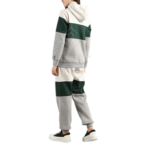 Conjunto Deportivo Cortavientos de Alta Calidad para Mujer 2026, Chaqueta con Cierre y Pantalones Deportivos a Rayas, Traje Deportivo Cortavientos para Mujer, Servicio OEM - Product Image 2