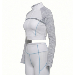 Ensemble de survêtement de sport personnalisé avec logo imprimé, coupe ajustée, en polyester, pour la gym et le jogging, service OEM, respirant et à séchage rapide - Product Image 4