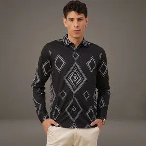 Chemise décontractée d'été pour homme en 100 % coton noir à manches longues avec imprimé géométrique, col rabattu et boutons simples - Product Image 1