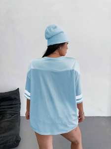 เสื้อฟุตบอลคอวีเบอร์ 21 แบบตาข่ายทรงโอเวอร์ไซส์สำหรับทุกเพศ ผลิตตามสั่ง ระบายอากาศได้ดี ชุดกีฬา ผู้ผลิตขายส่งแบบ OEM - Product Image 6