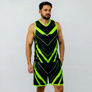 Conjunto de camiseta sin mangas y pantalones cortos con estampado geométrico para hombre, cuello en V, de secado rápido, tejido de poliéster, estilo deportivo, para verano. - Product Image 1