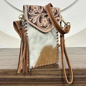 กระเป๋าหนังวัวแท้สไตล์ตะวันตก งานแฮนด์เมด ดีไซน์ไม่ซ้ำใคร สายสะพายปรับได้ กระเป๋าถือขนาดเล็กสำหรับผู้หญิง - Product Image 4