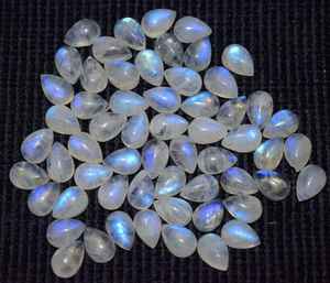 Pierre de lune arc-en-ciel naturelle, cabochon en forme de poire, calibrée, certifiée, non traitée, lot prêt pour la sertissage de bijoux - Product Image 3