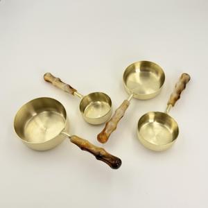 Tasses à mesurer en acier inoxydable avec poignée en résine multicolore, écologiques, résistantes à la chaleur, lavables au lave-vaisselle, robustes - Product Image 4