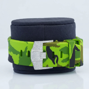 Reloj cronógrafo de cuarzo octogonal de lujo para hombre con esfera de diamantes y correa de caucho verde camuflado - Product Image 4
