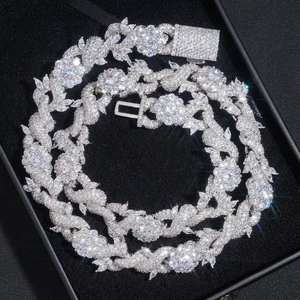 Collier Moissanite motif floral, collier tennis scintillant avec fleurs et feuilles, bijoux de luxe pour mariée, cadeau pour femme - Product Image 4