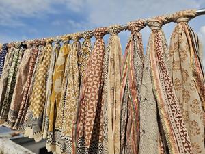 Paréo de plage réversible en coton écologique, imprimé indien au bloc, couverture de maillot de bain en voile doux, cadeau d'été pour elle - Product Image 5