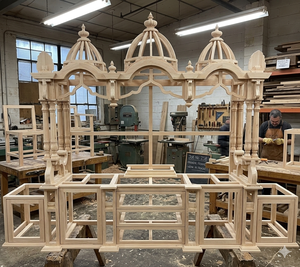 Templos de Gran Tamaño Personalizados con Gabinete, Compre Mandir de Madera de Gran Tamaño a Precios de Mayoreo, Mandir Swaminarayan Marrón - Product Image 5