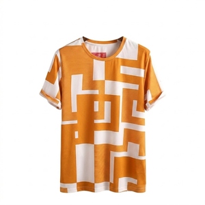 T-shirt respirant à manches courtes et col rond pour homme, coupe classique, personnalisable, idéal pour les tenues décontractées masculines, motif uni, coupe régulière - Product Image 6