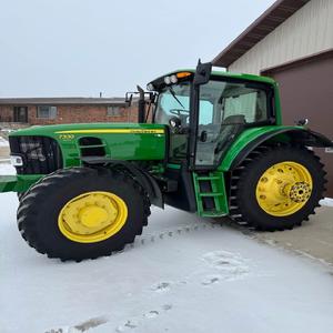 Tractor John Deere 7230R de 45HP de Alta Calidad, Compre en Línea, Tecnología de Motor Avanzada, Perfecto para Operaciones Agrícolas Eficientes - Product Image 6